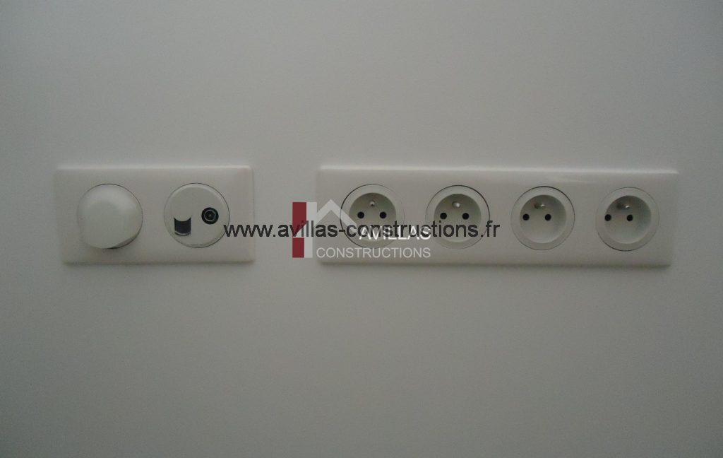 Legrand-interrupteur-maisons-avillas-constructions